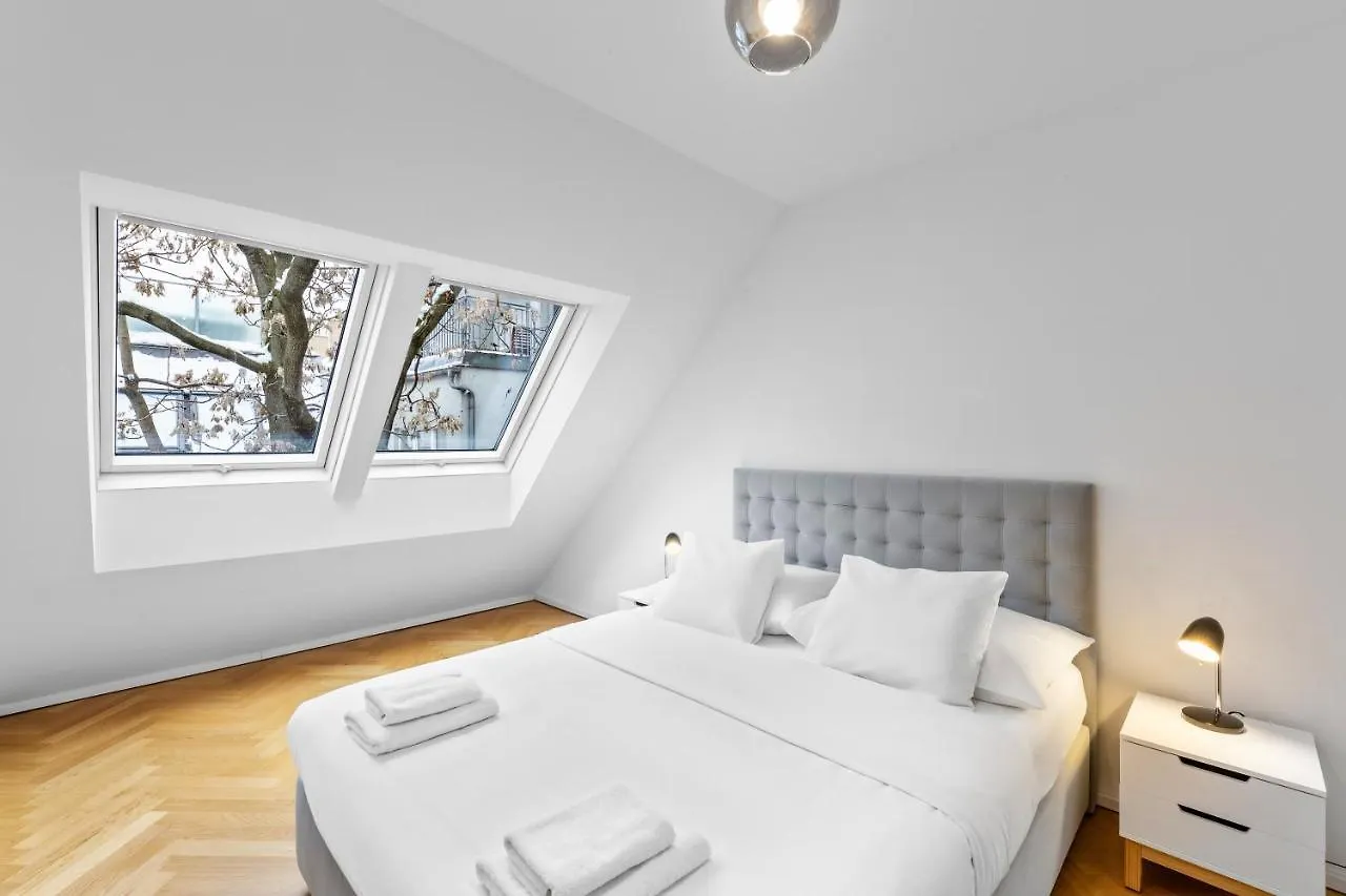 Vienna Chic Residences #13 * Brand New *