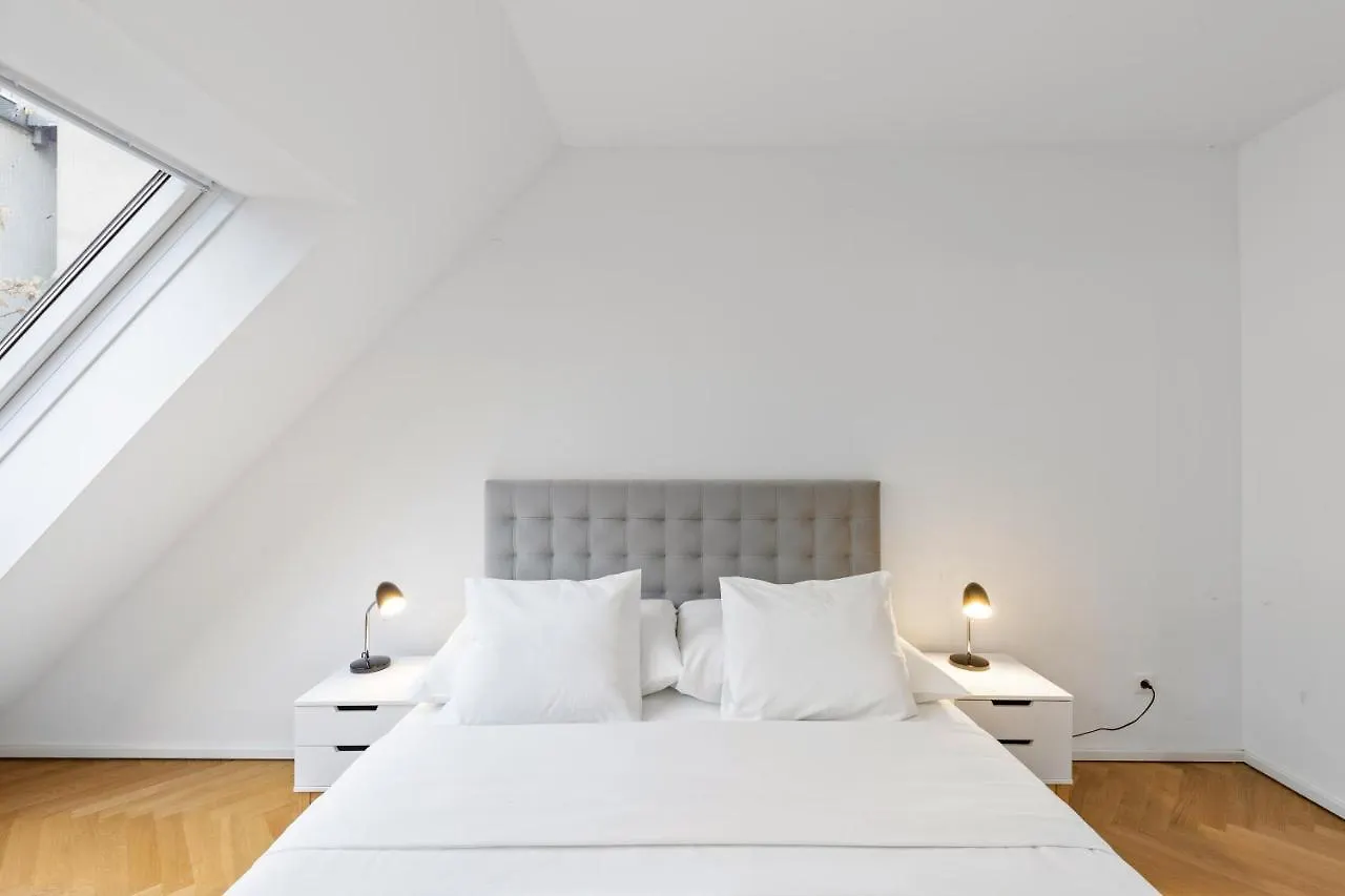 Vienna Chic Residences #13 * Brand New *